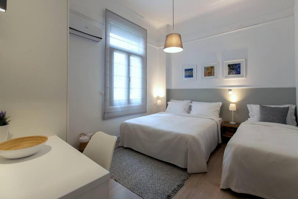Athens Center Modern Apt In Art Nouveau Building ภายนอก รูปภาพ