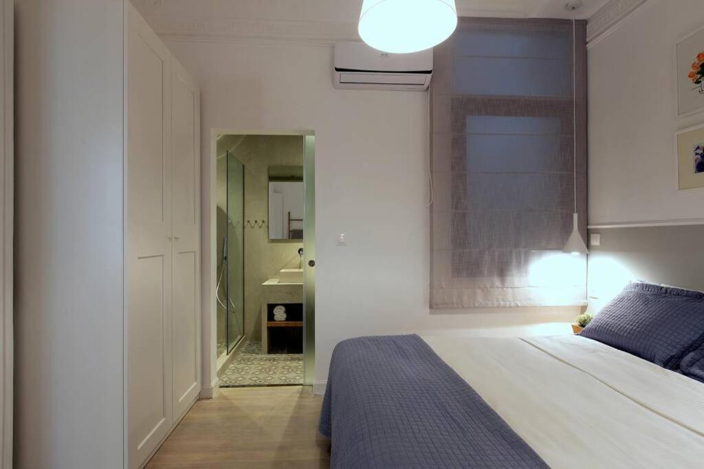 Athens Center Modern Apt In Art Nouveau Building ภายนอก รูปภาพ